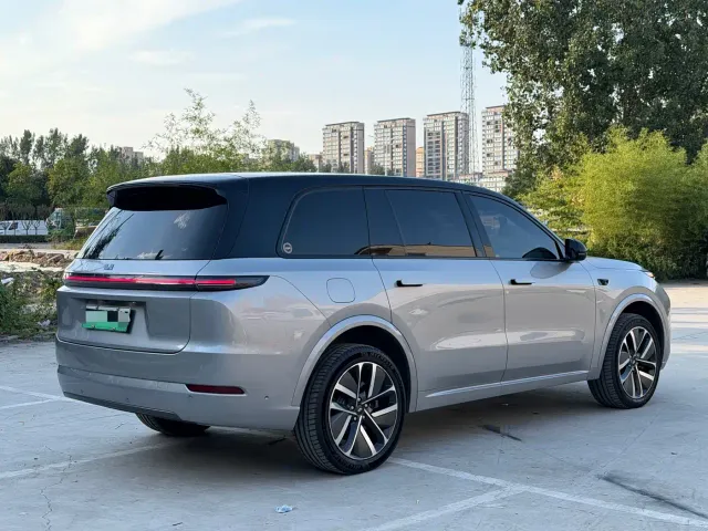 Li Auto L9 — Фото автомобиля 6