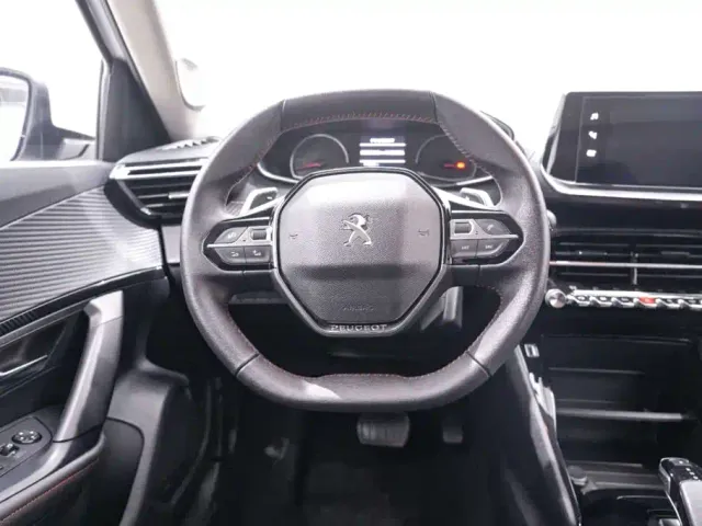 Peugeot 2008 — Фото автомобиля 18