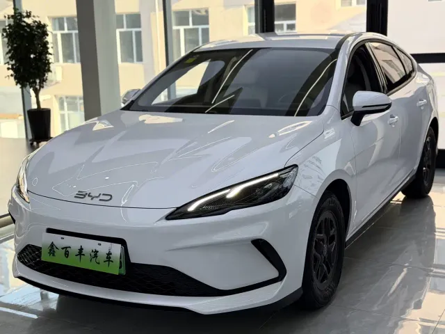 Фотография автомобиля — BYD Seal 05 DM-i