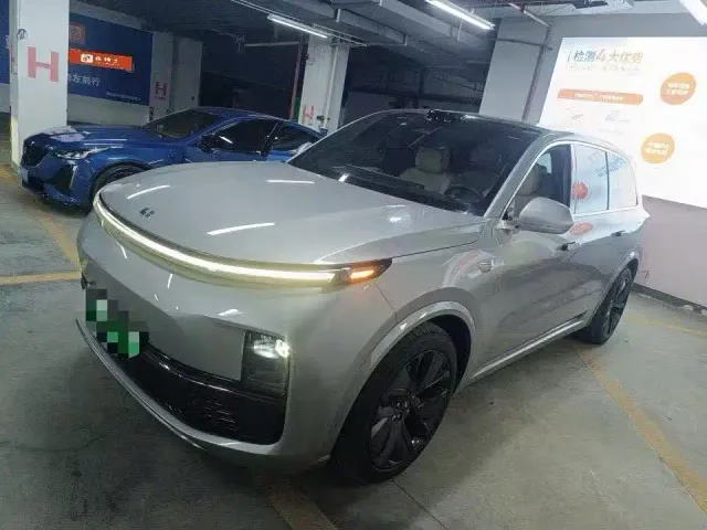 Фотография автомобиля — Li Auto L9