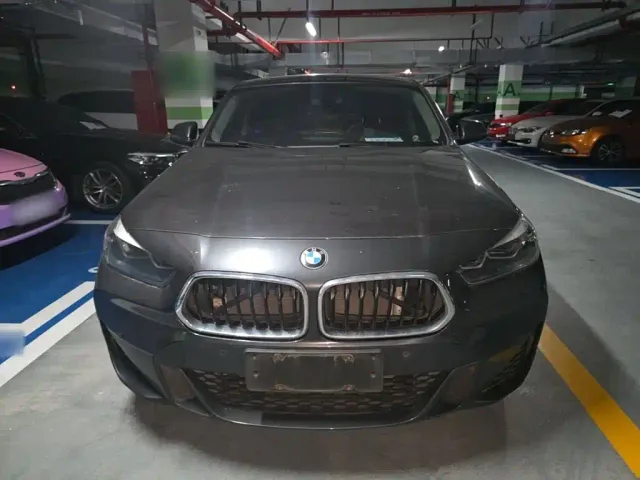 BMW X2 — Фото автомобиля 2