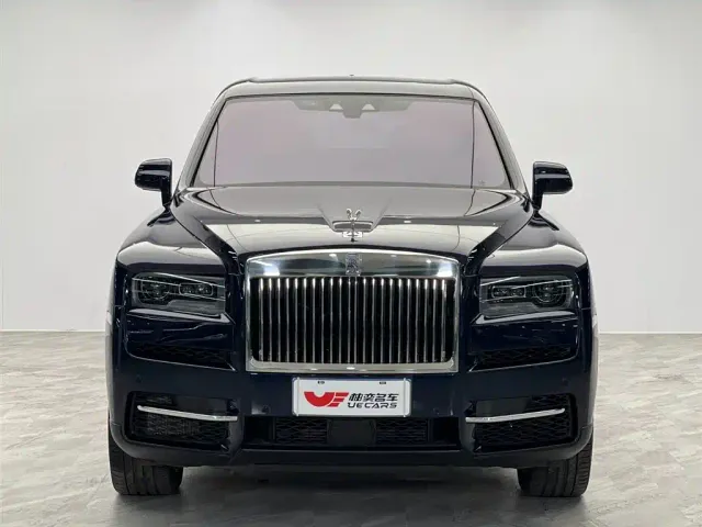 Rolls-Royce Cullinan — Фото автомобиля 2