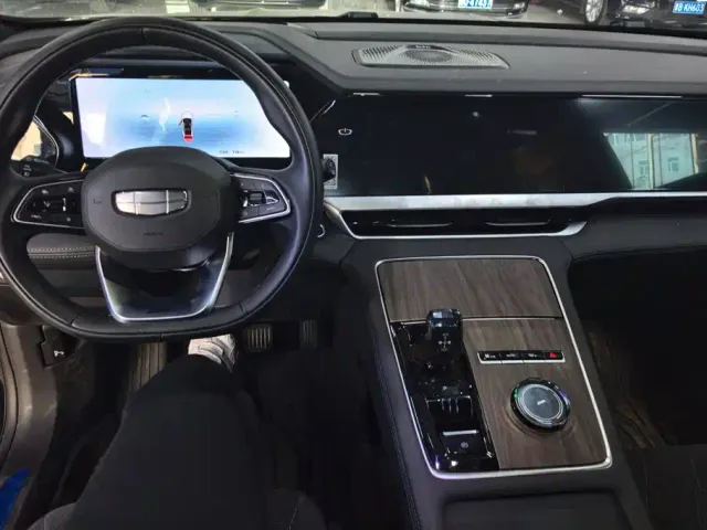 Geely Xingyue L — Фото автомобиля 12