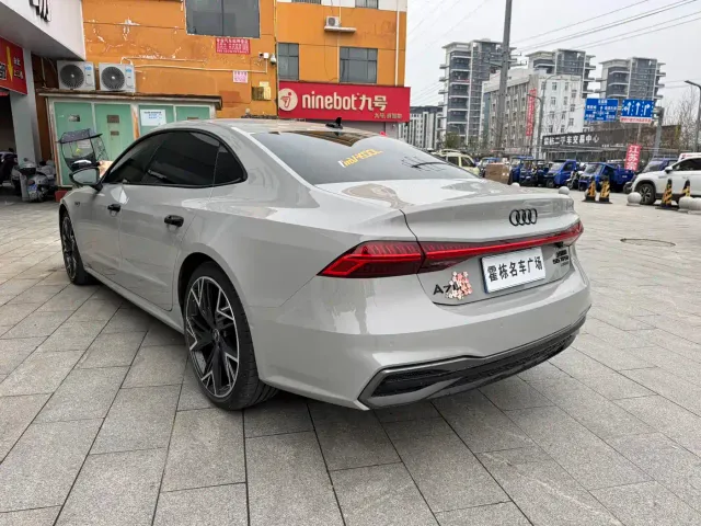 Audi A7L — Фото автомобиля 5