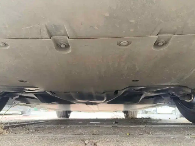 Tesla Model Y — Фото автомобиля 6