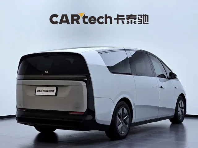 Li Auto MEGA — Фото автомобиля 5