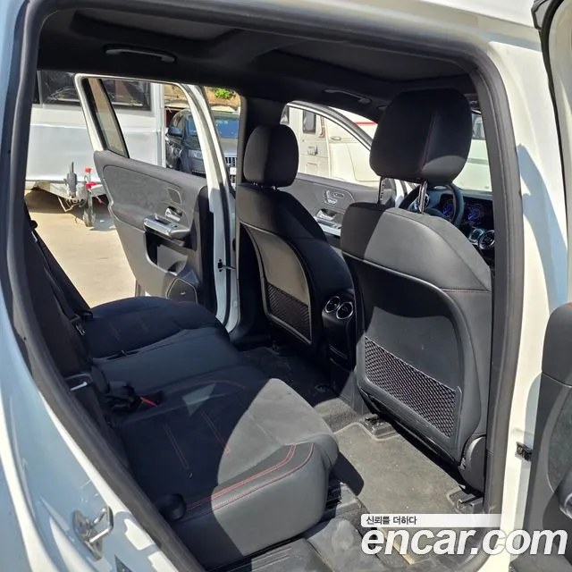 Mercedes-Benz EQB X243 — Фото автомобиля 11