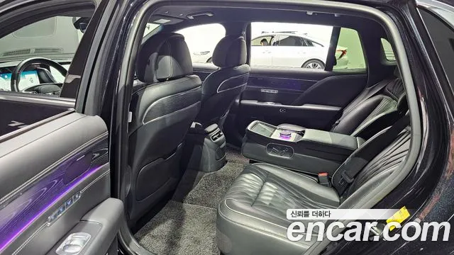 Genesis G90 Бензин 3.5 турбо AWD — Фото автомобиля 12