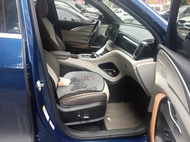 BYD Song Pro — Фото автомобиля 8