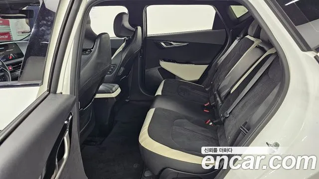 Kia EV6 — Фото автомобиля 12