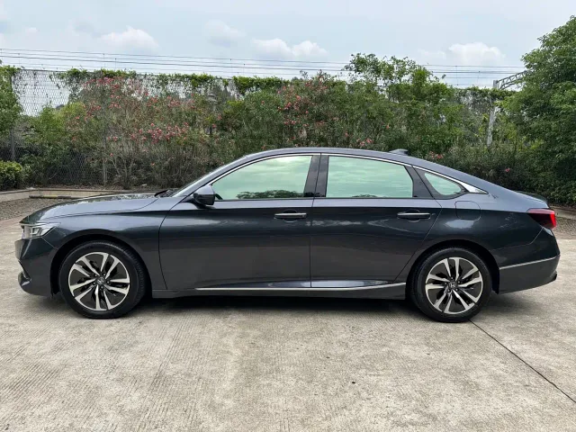Honda Accord — Фото автомобиля 9