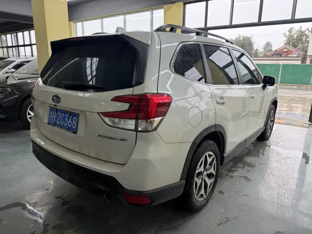 Subaru Forester — Фото автомобиля 8