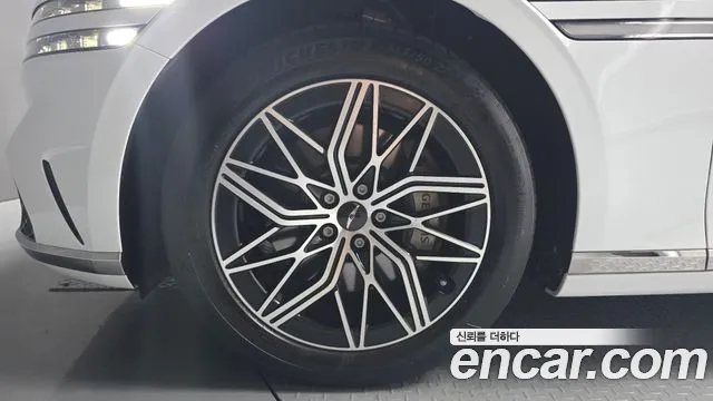 Genesis G90 RS4 — Фото автомобиля 5