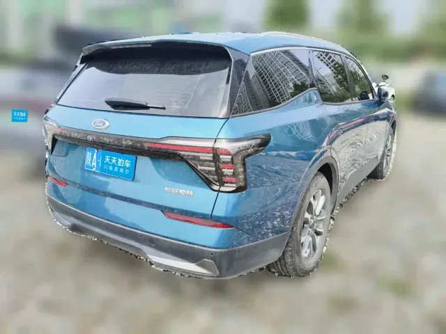 Ford Edge — Фото автомобиля 2