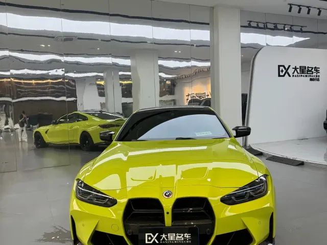 BMW M4 — Фото автомобиля 3