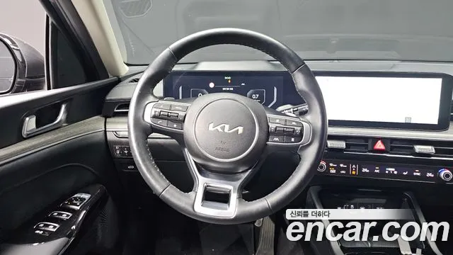 Kia K5 Generation 3 — Фото автомобиля 13