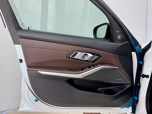 BMW 3 Series — Фото автомобиля 8