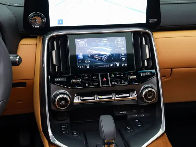 Lexus LX — Фото автомобиля 24
