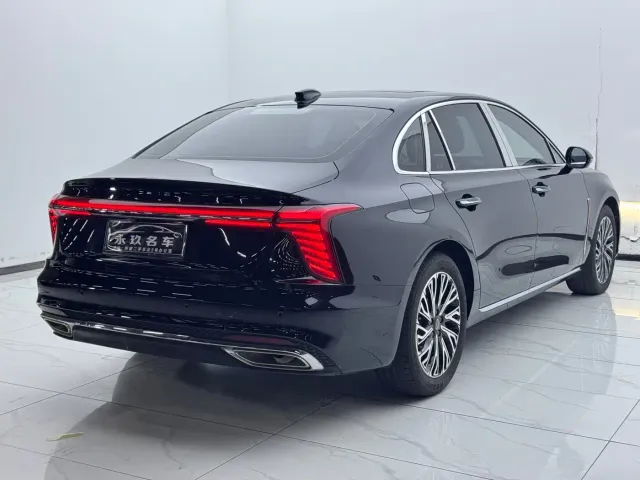 Hongqi H5 — Фото автомобиля 6