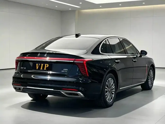 Hongqi H5 — Фото автомобиля 14