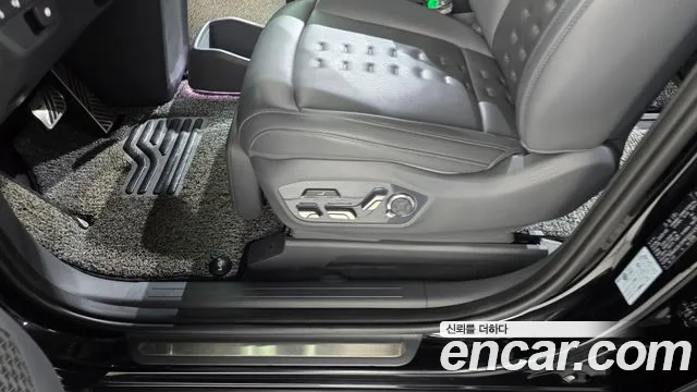 Kia EV9 — Фото автомобиля 30