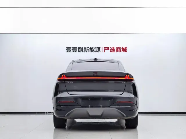 Roewe Feifan R7 — Фото автомобиля 9
