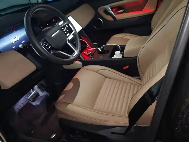 Land Rover Discovery Sport — Фото автомобиля 9