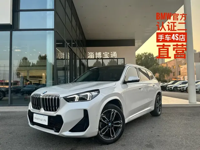 Фотография автомобиля — BMW X1