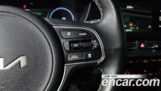 Kia Niro — Фото автомобиля 22