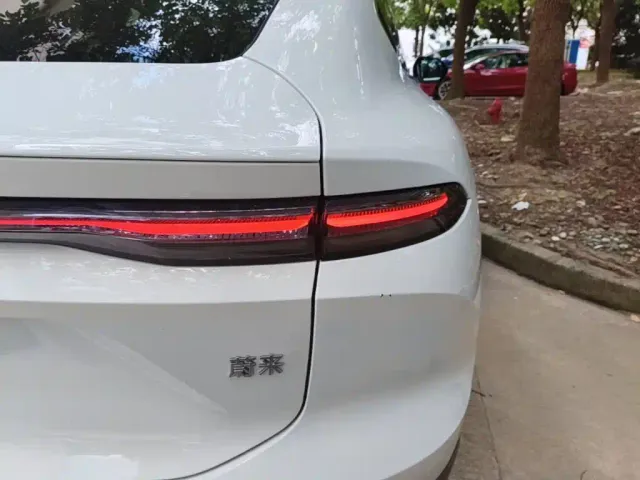 Nio EC6 — Фото автомобиля 7
