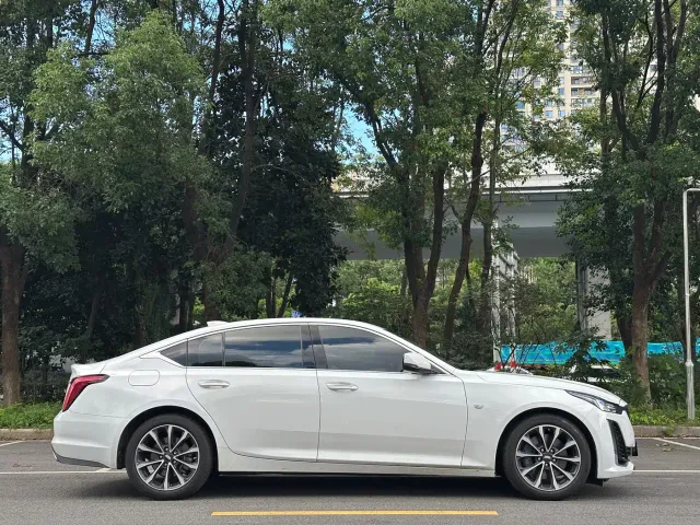 Cadillac CT5 — Фото автомобиля 4