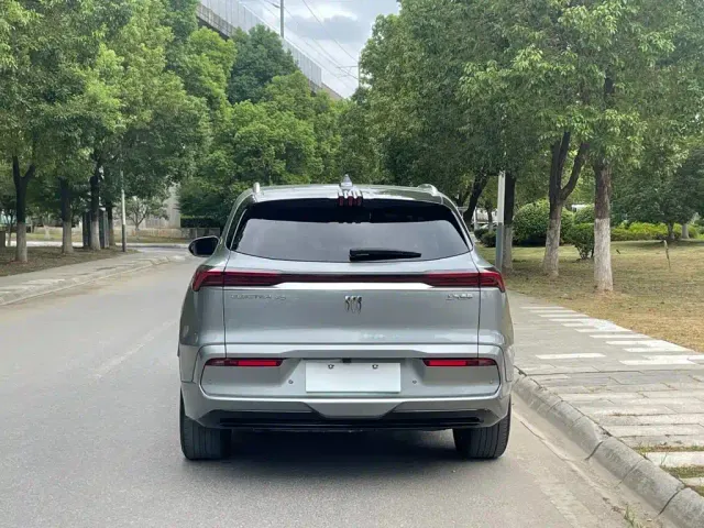 Buick E5 — Фото автомобиля 8