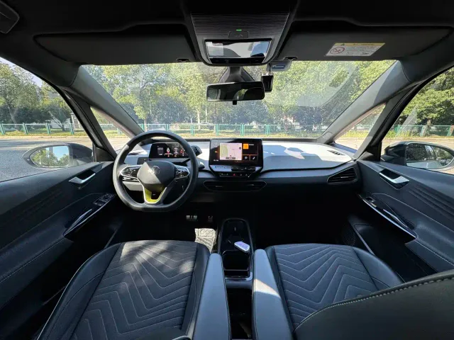 Volkswagen ID.3 — Фото автомобиля 9