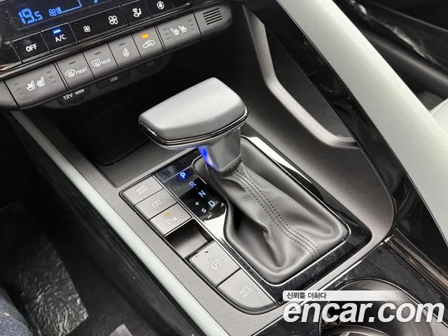 Hyundai Avante CN7 — Фото автомобиля 9