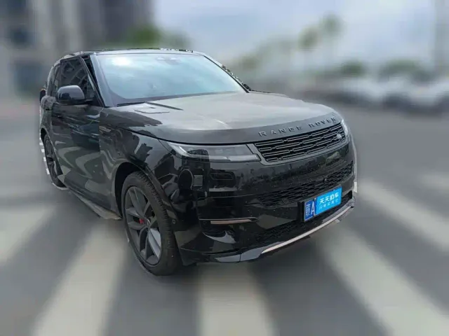 Land Rover Range Rover Sport — Фото автомобиля 3