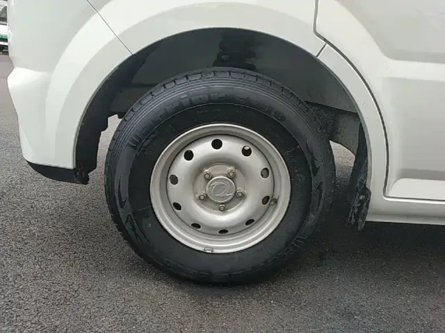 Dongfeng Yufeng EM27 — Фото автомобиля 24