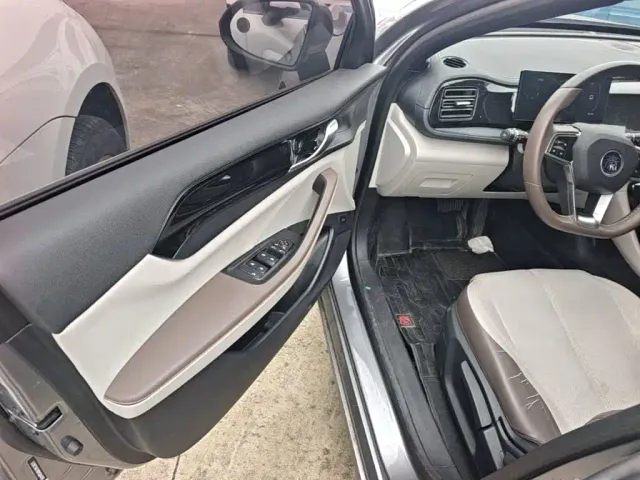 BYD Qin PLUS — Фото автомобиля 15