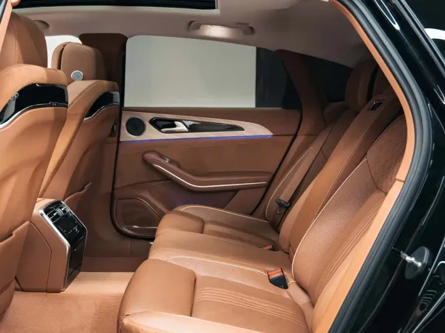 Hongqi H9 — Фото автомобиля 10