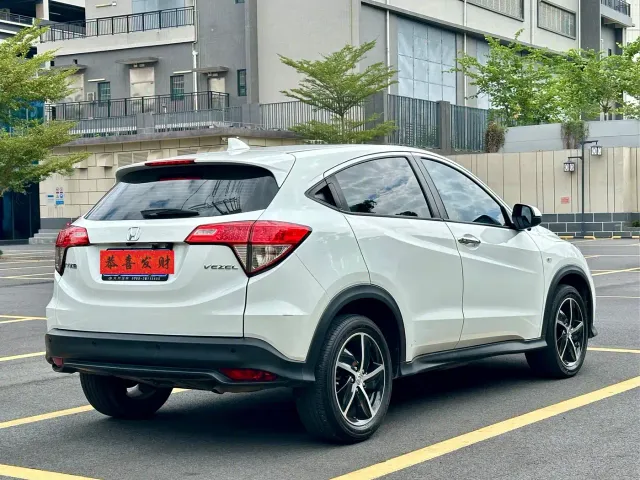 Honda Vezel — Фото автомобиля 7