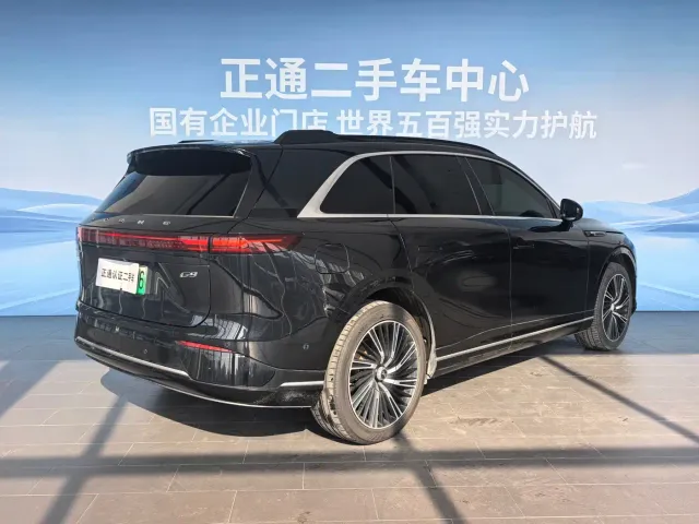 Xpeng G9 — Фото автомобиля 8