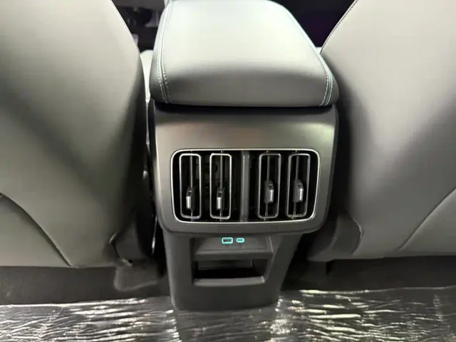 BYD Song L DM-i — Фото автомобиля 8