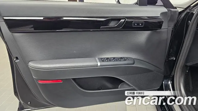 Hyundai Grandeur GN7 — Фото автомобиля 13