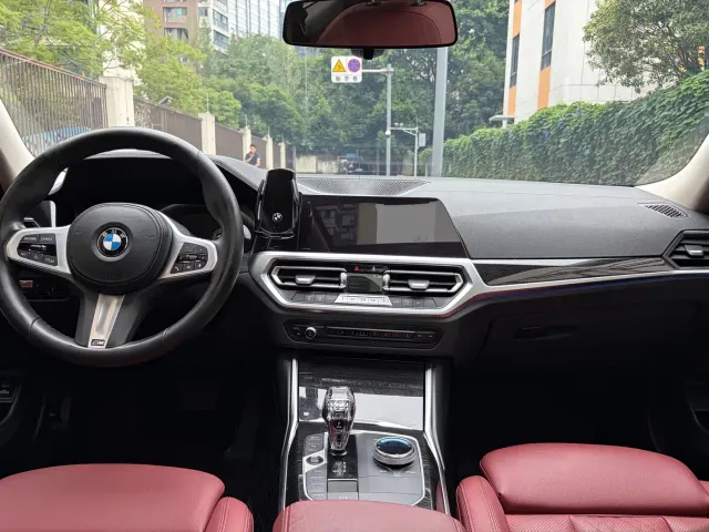 BMW 3 Series — Фото автомобиля 16