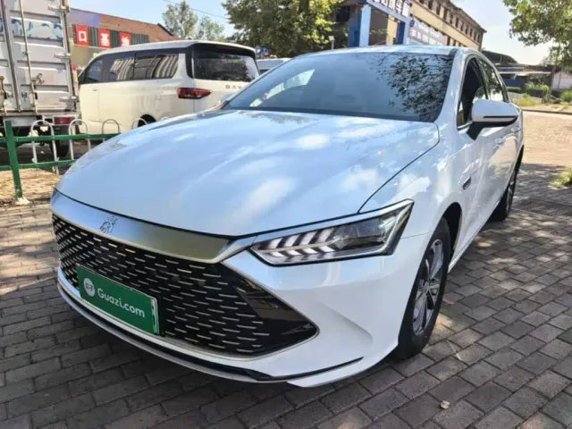 Фотография автомобиля — BYD Qin PLUS