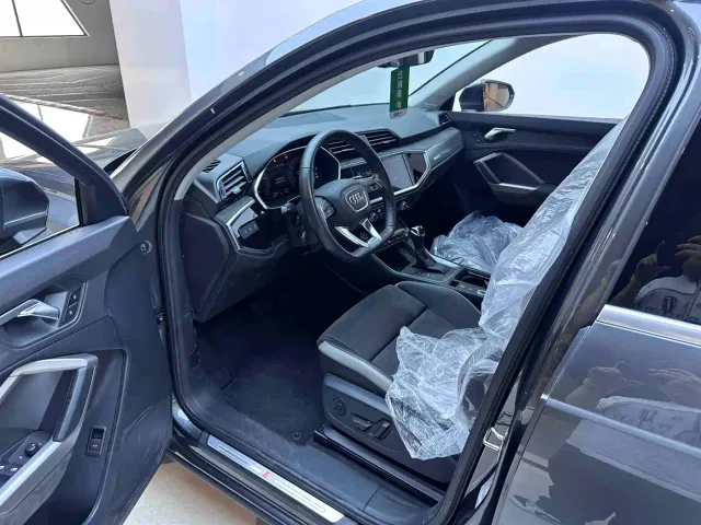 Audi Q3 — Фото автомобиля 21