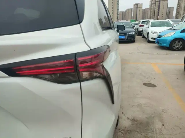 Toyota Granvia — Фото автомобиля 7