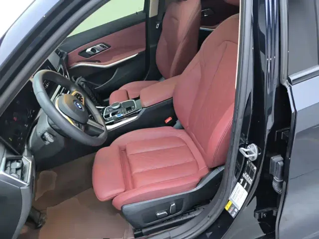 BMW i3 — Фото автомобиля 14