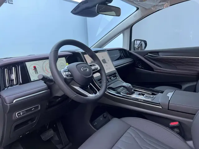 GAC Trumpchi M8 — Фото автомобиля 7