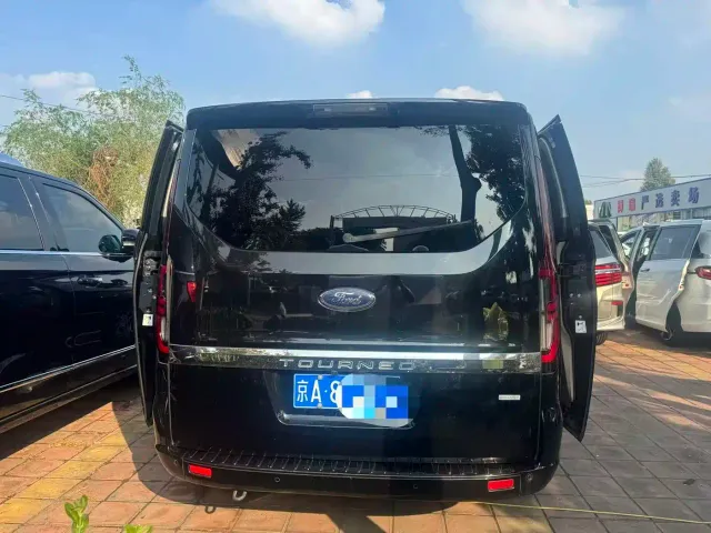 Ford Tourneo — Фото автомобиля 10