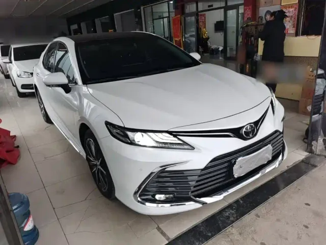 Toyota Camry — Фото автомобиля 3